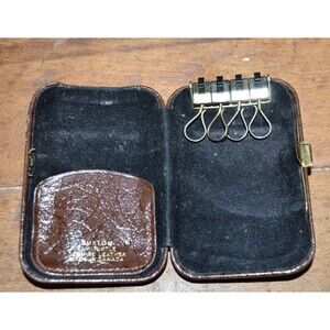 BUXTON Leather Key-Tainer Flip turtle Enclosed Key Holder Case Vtg